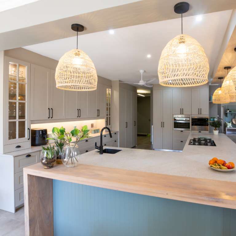 How to Choose the Perfect Kitchen Layout: Expert Tips from Easylife Kitchens